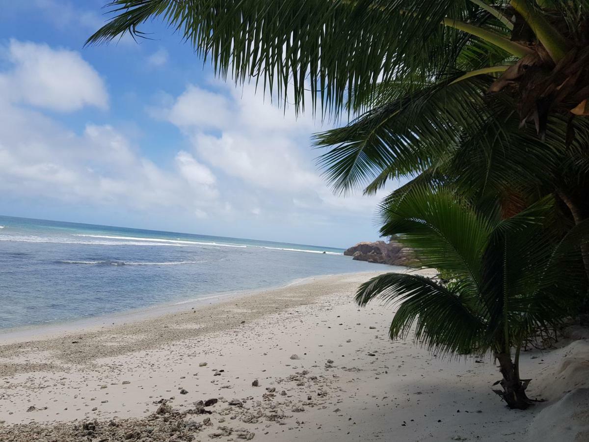 Anse Kerlan Beach Chalets Exterior photo